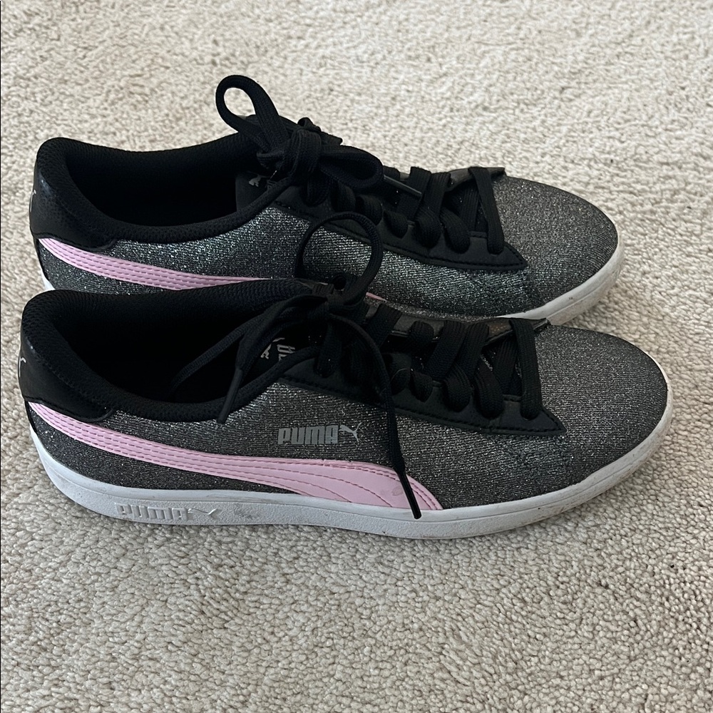 Puma Women's Glitter Black and Pink Sneakers